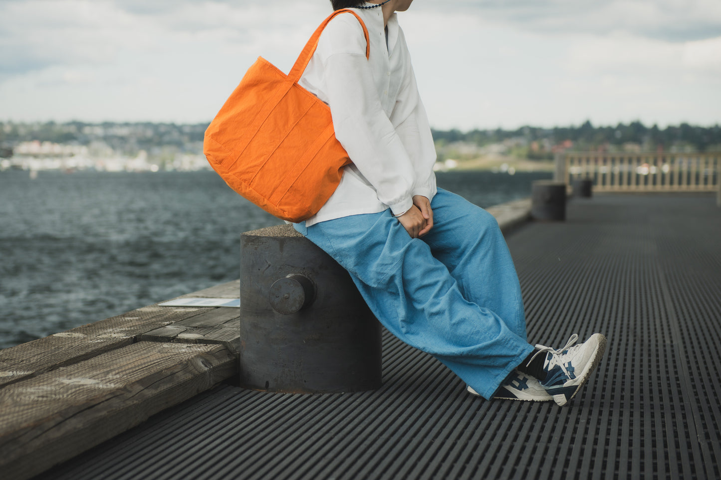 KONBU Zip Tote bag