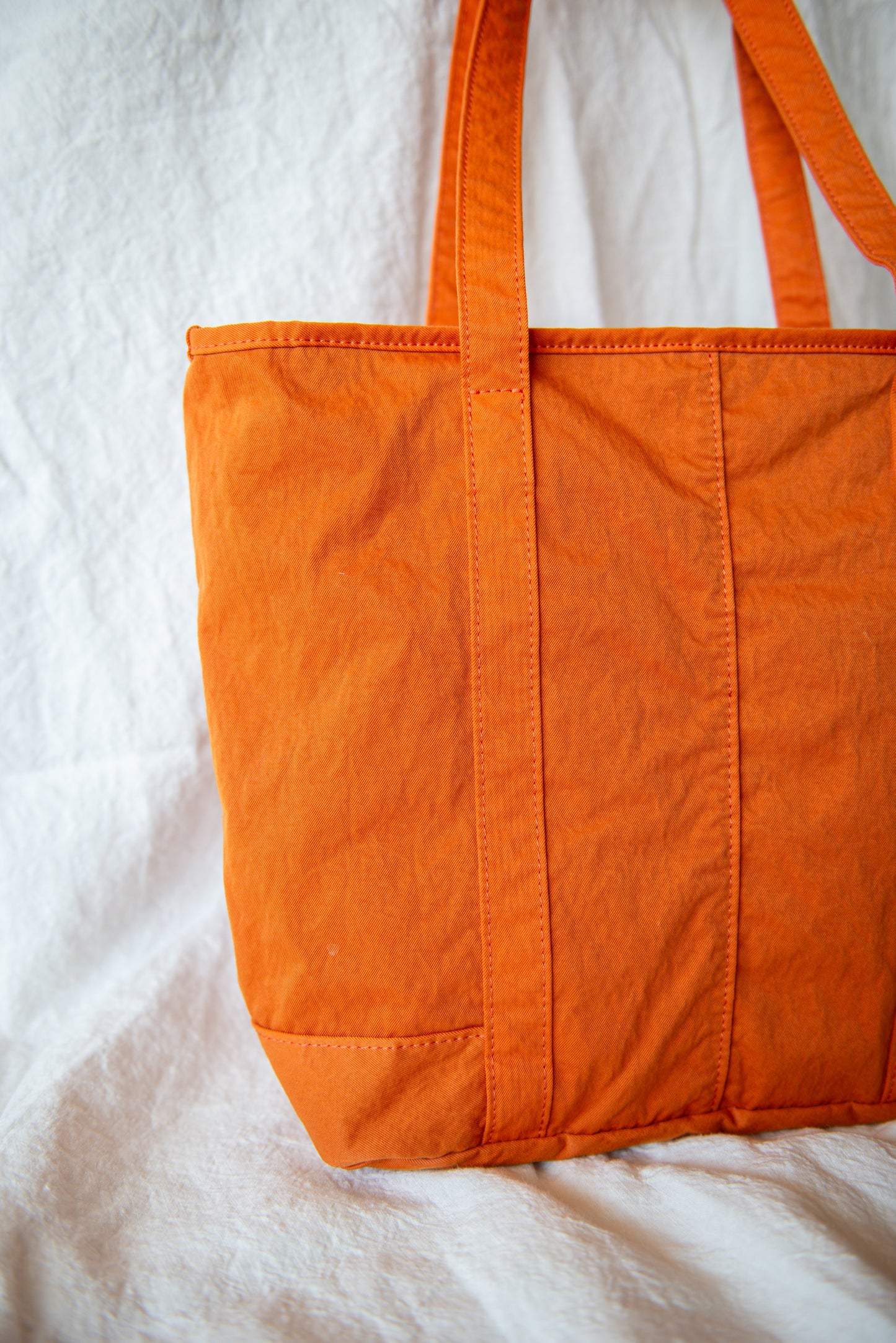 KONBU Zip Tote bag