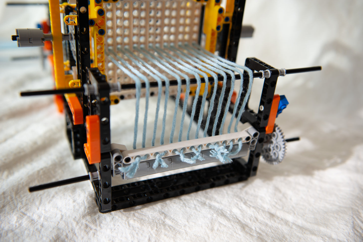 Weaving Machine Toy for Creative Minds