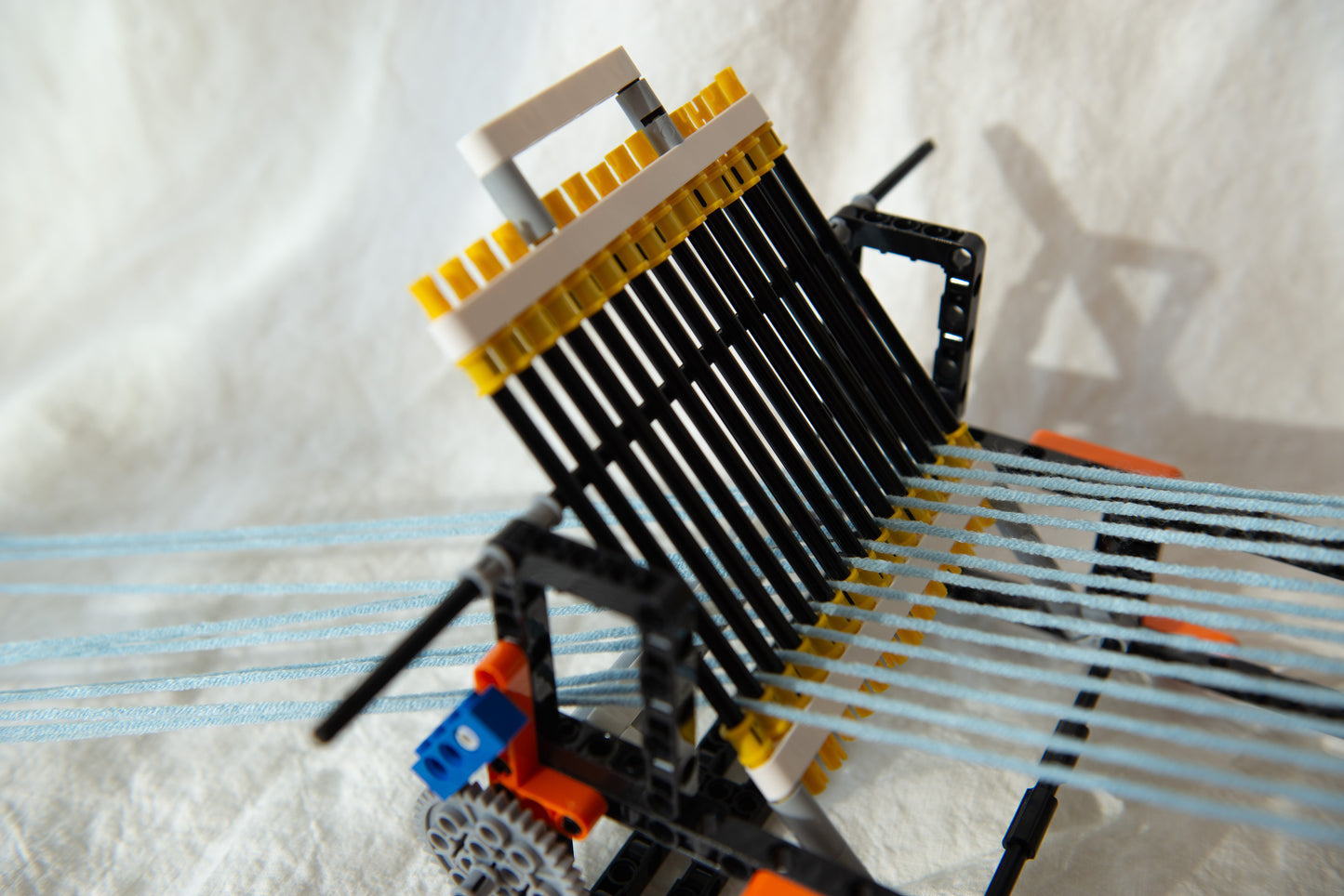 Weaving Machine Toy for Creative Minds