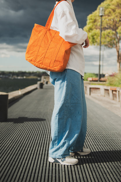 KONBU Zip Tote bag